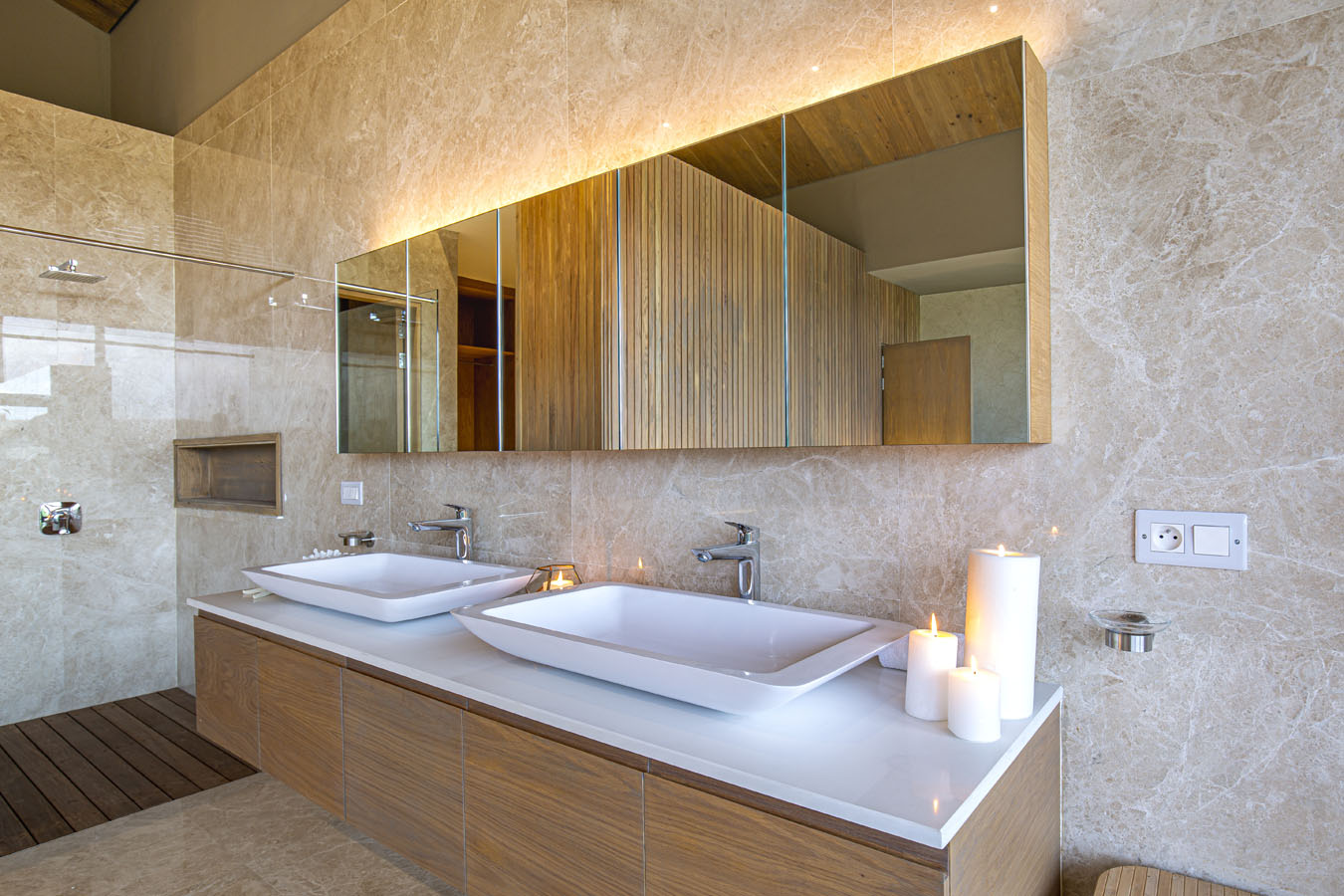 5 Bedroom Villa at the Balise Marina For Sale in Mauritius Luxury
