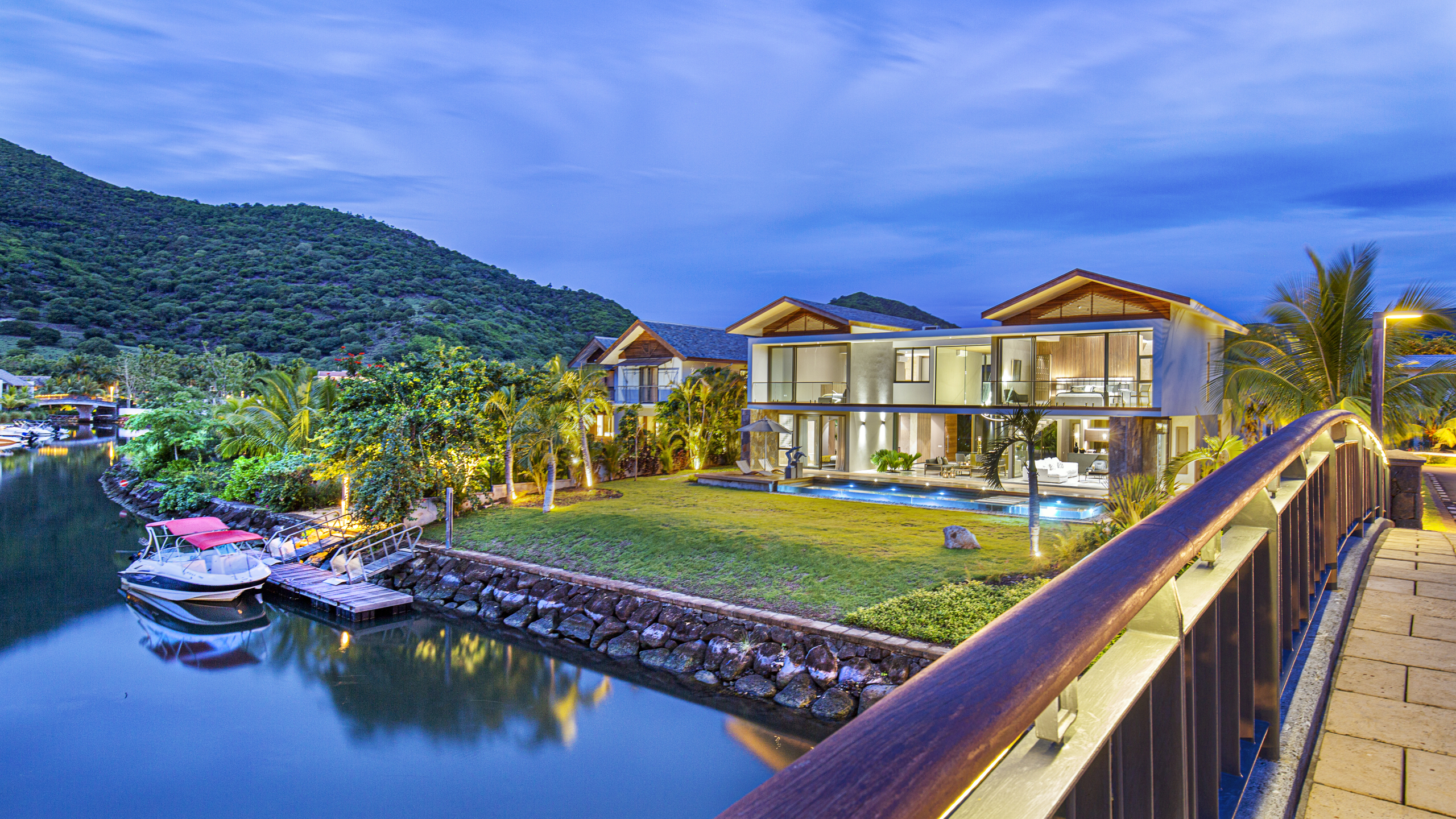 5 Bedroom Villa at the Balise Marina For Sale in Mauritius Luxury