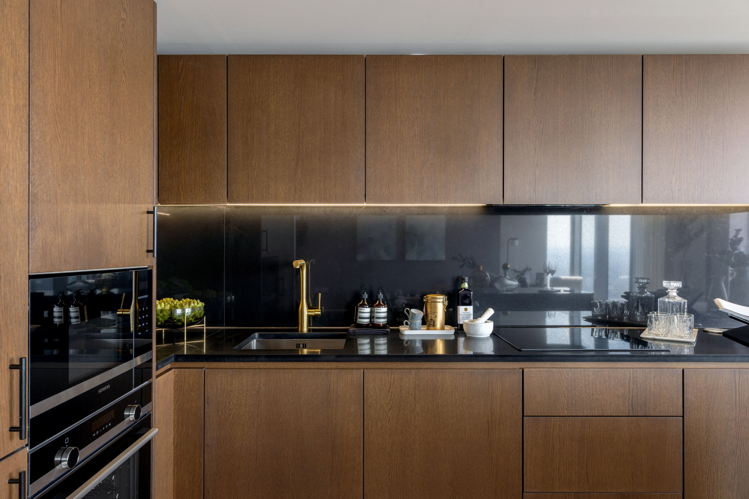 Landmark Pinnacle Property Apartment Studio for Sale London UK