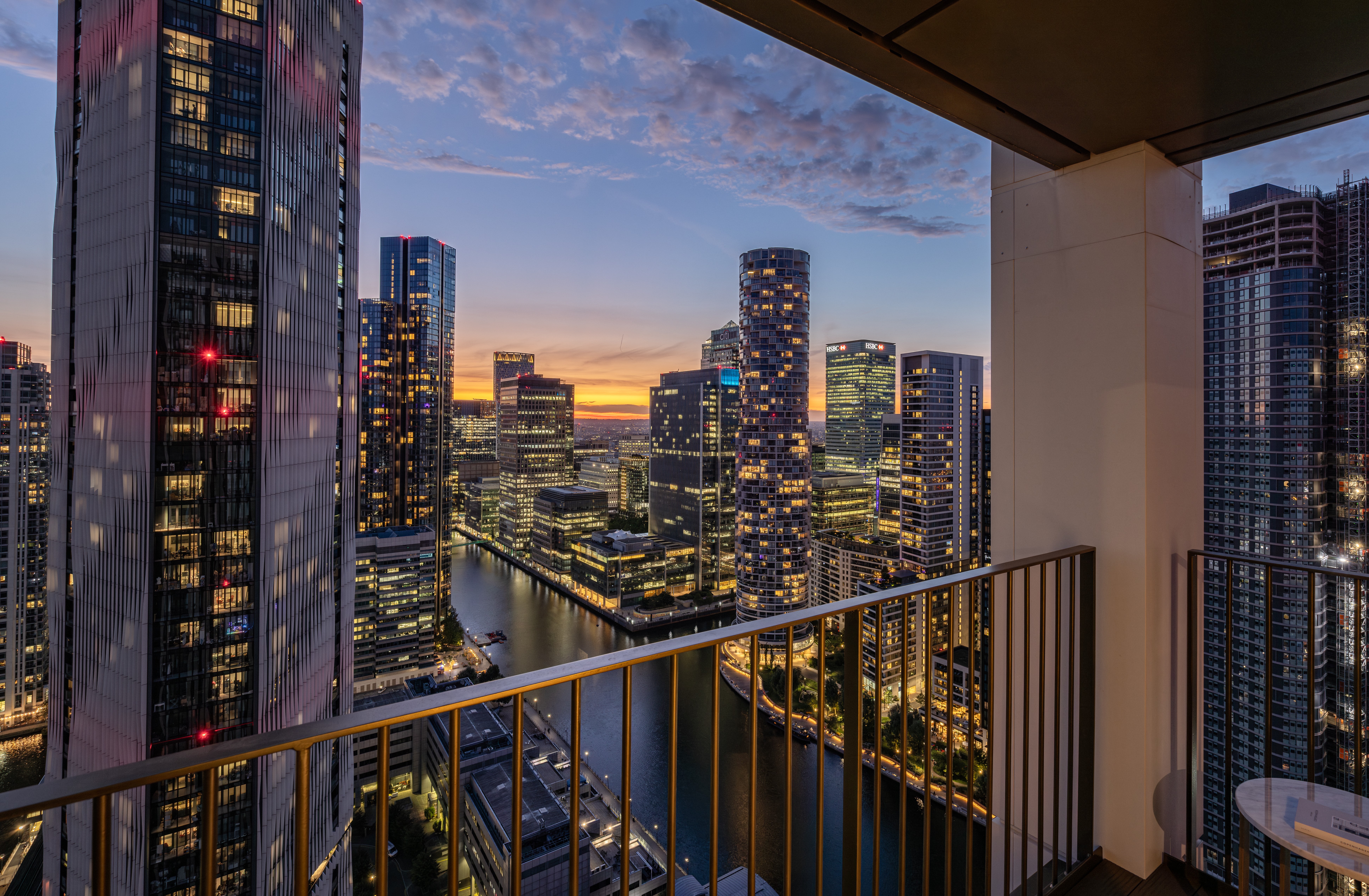 OTQ Aug 24 096 V2 Apartment – London, UK