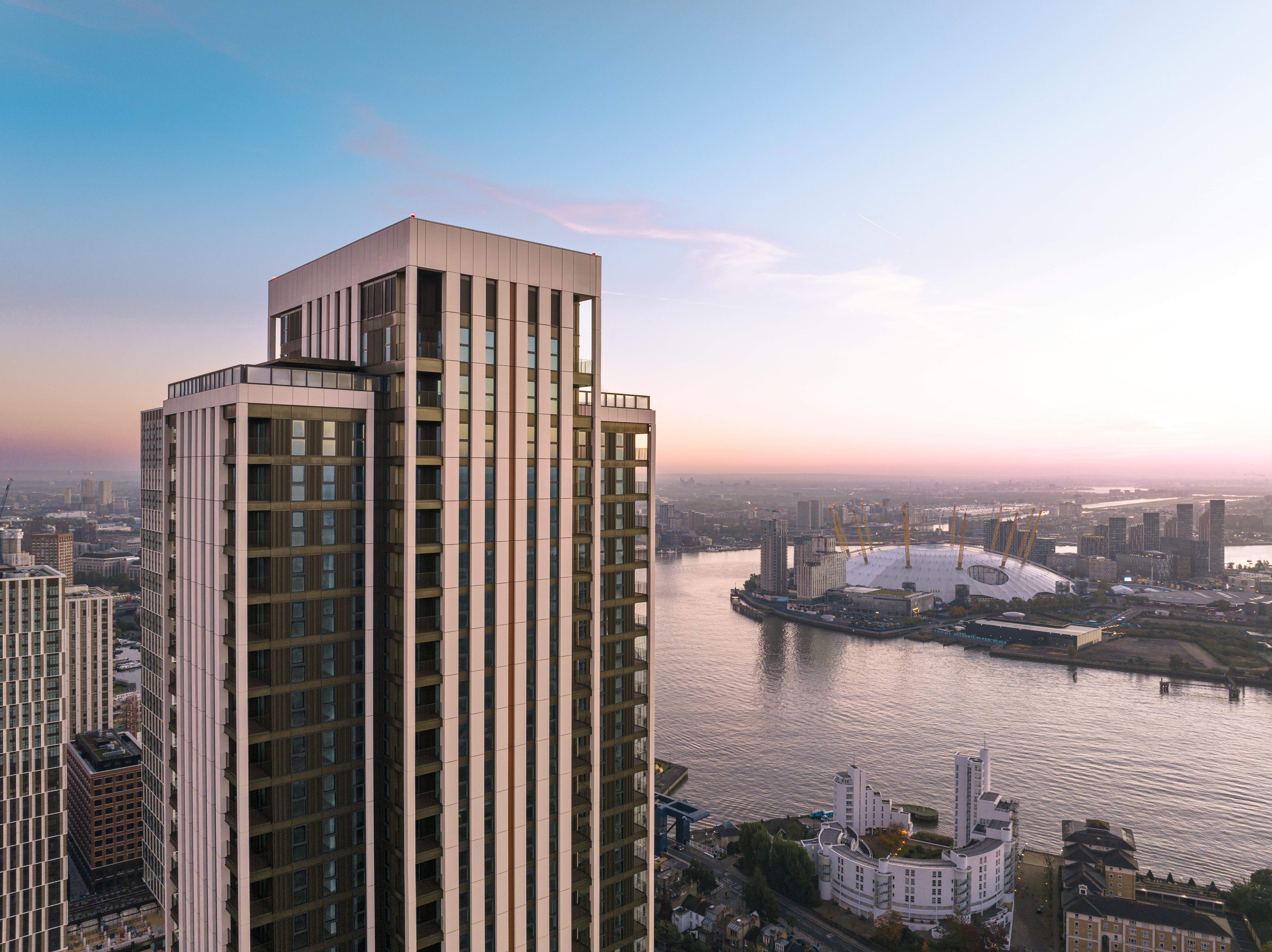 The Mariner – OTQ-Drone-8 V2 Penthouse – London, UK